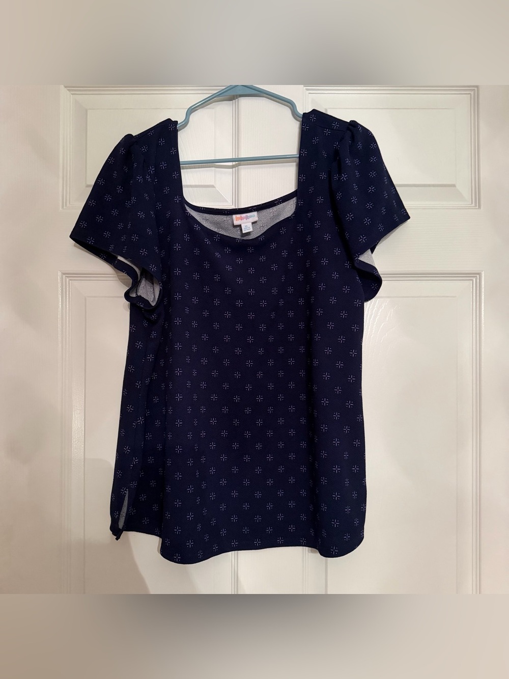 Women's Navy Floral Scoop Neck Top